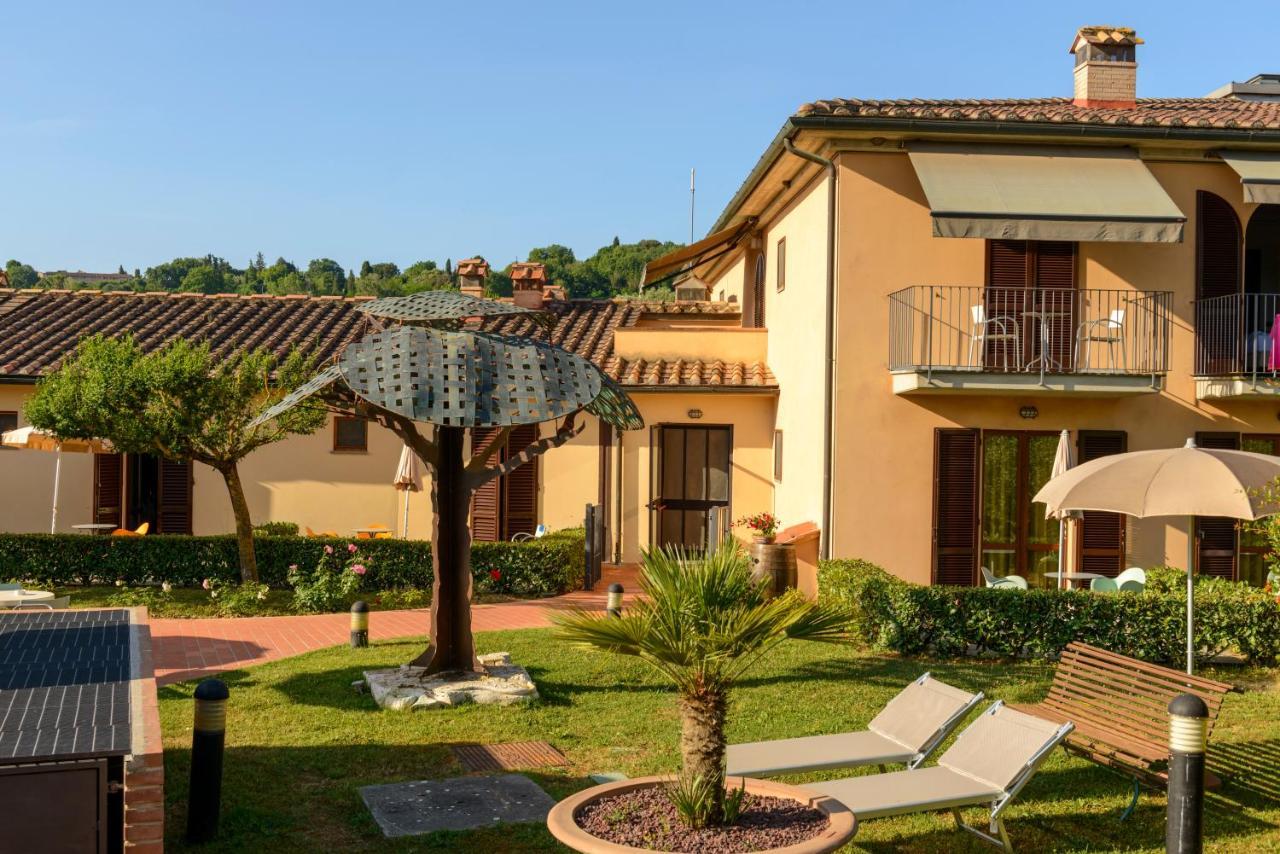 Hotel Sovestro San Gimignano Bagian luar foto