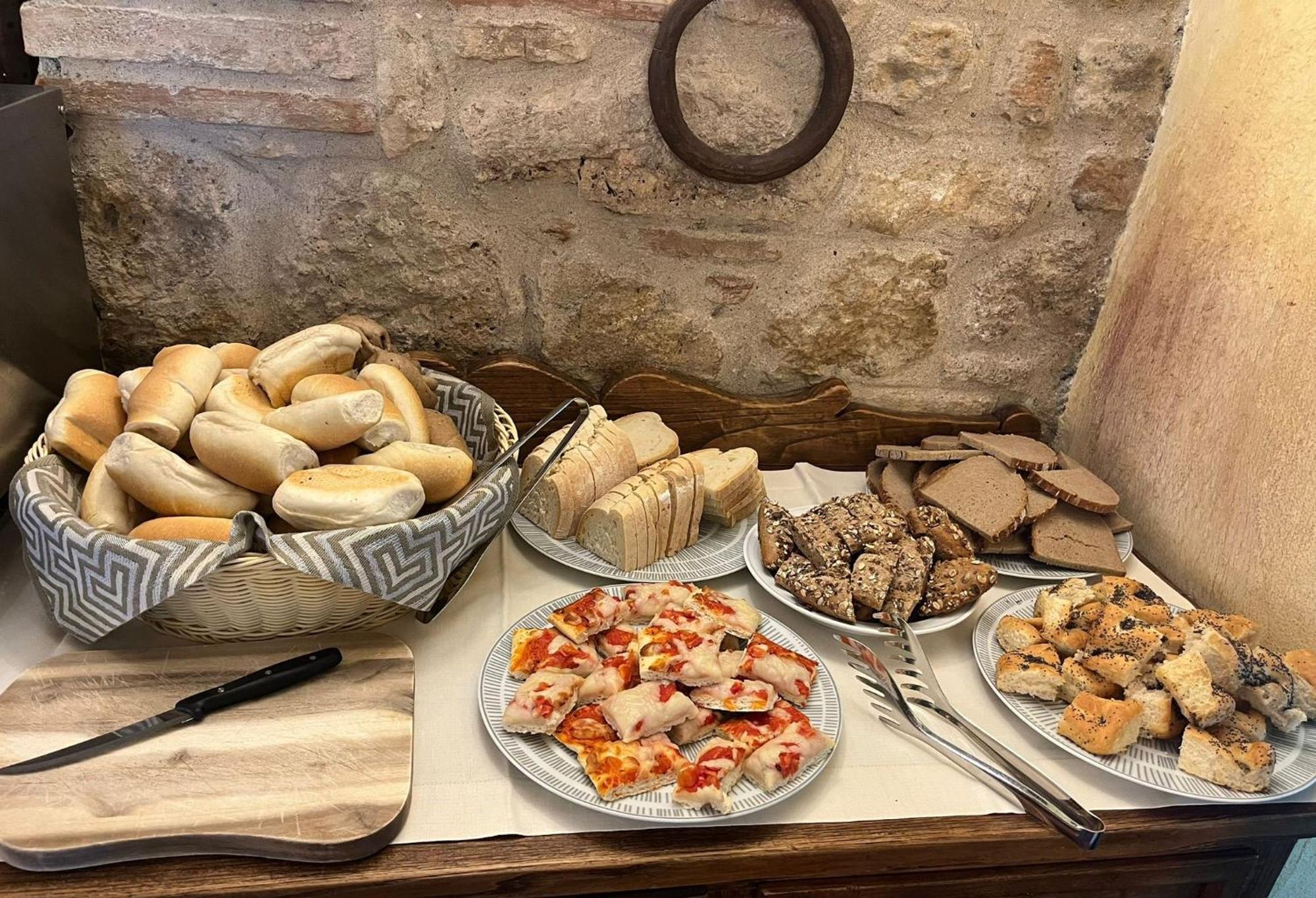 Hotel Sovestro San Gimignano Bagian luar foto