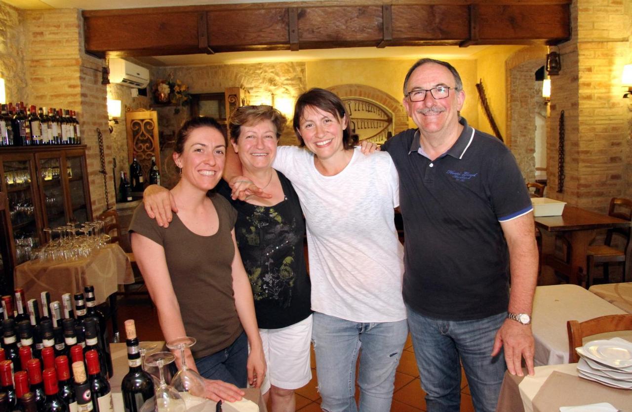 Hotel Sovestro San Gimignano Bagian luar foto