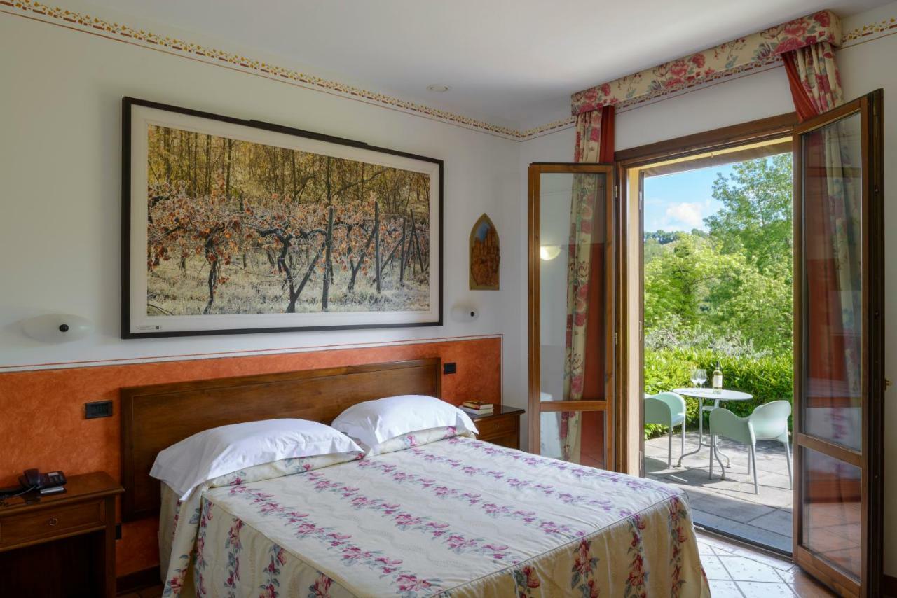 Hotel Sovestro San Gimignano Bagian luar foto